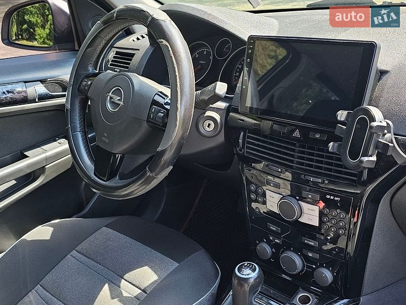 Універсал Opel Astra 2010 в Києві