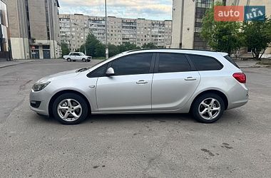 Универсал Opel Astra 2013 в Львове