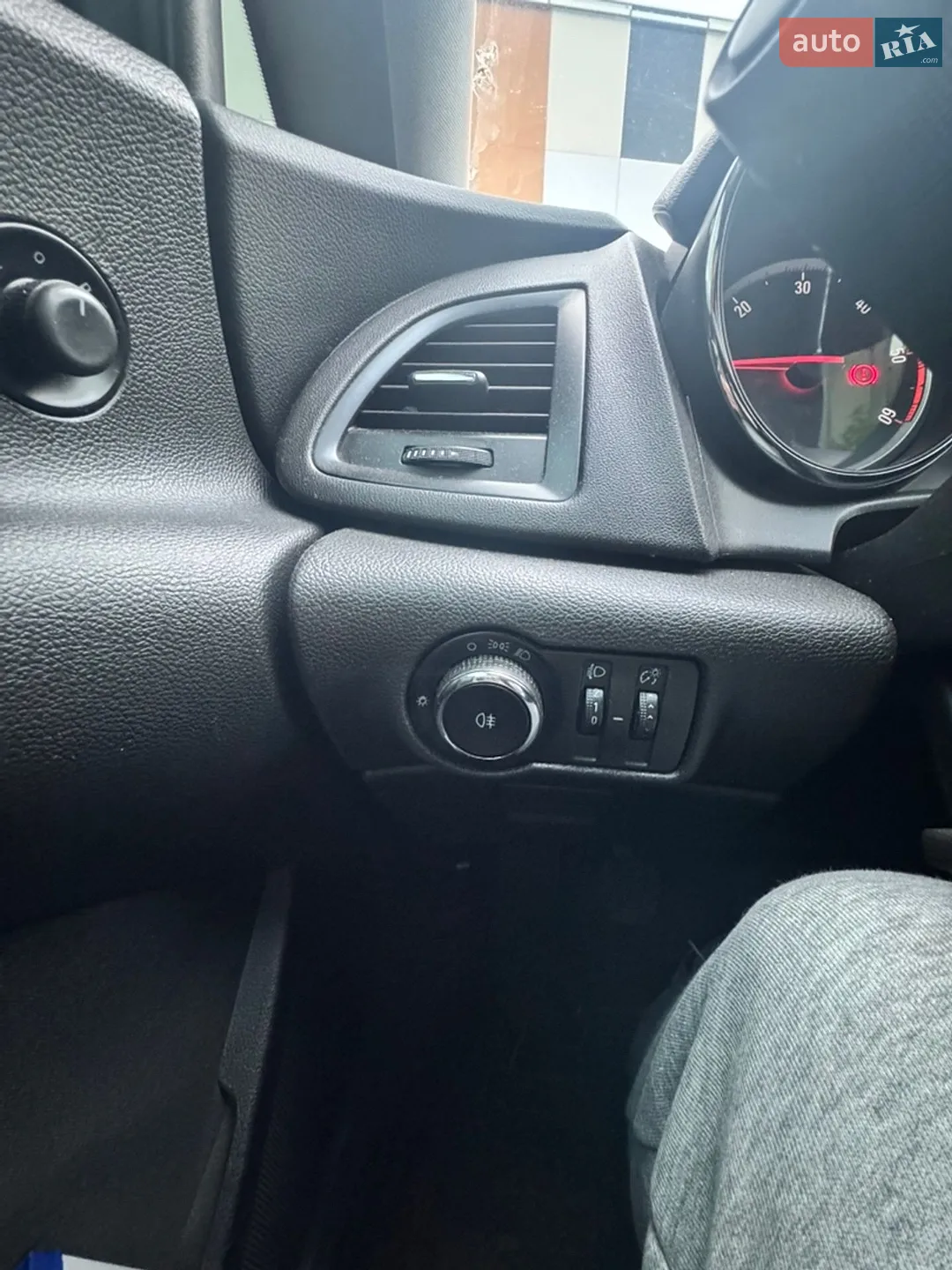 2013 Opel Astra - мініатюра 11