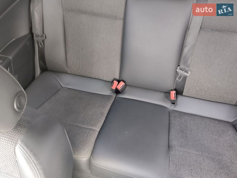 Универсал Opel Astra 2006 в Христиновке