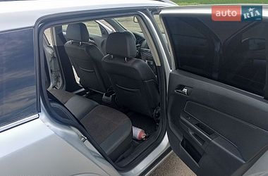 Универсал Opel Astra 2006 в Христиновке