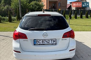 Универсал Opel Astra 2011 в Оброшином