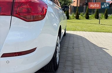 Универсал Opel Astra 2011 в Оброшином
