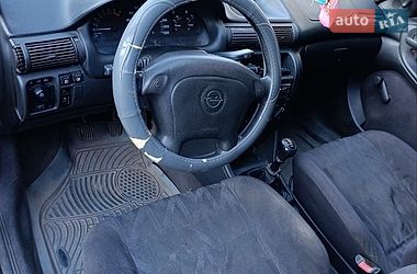 Универсал Opel Astra 1996 в Дубно