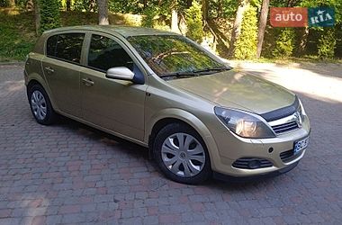 Хэтчбек Opel Astra 2005 в Дрогобыче