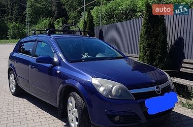 Хетчбек Opel Astra 2004 в Іршаві
