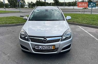 Универсал Opel Astra 2010 в Запорожье