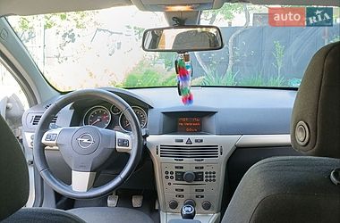 Универсал Opel Astra 2007 в Львове