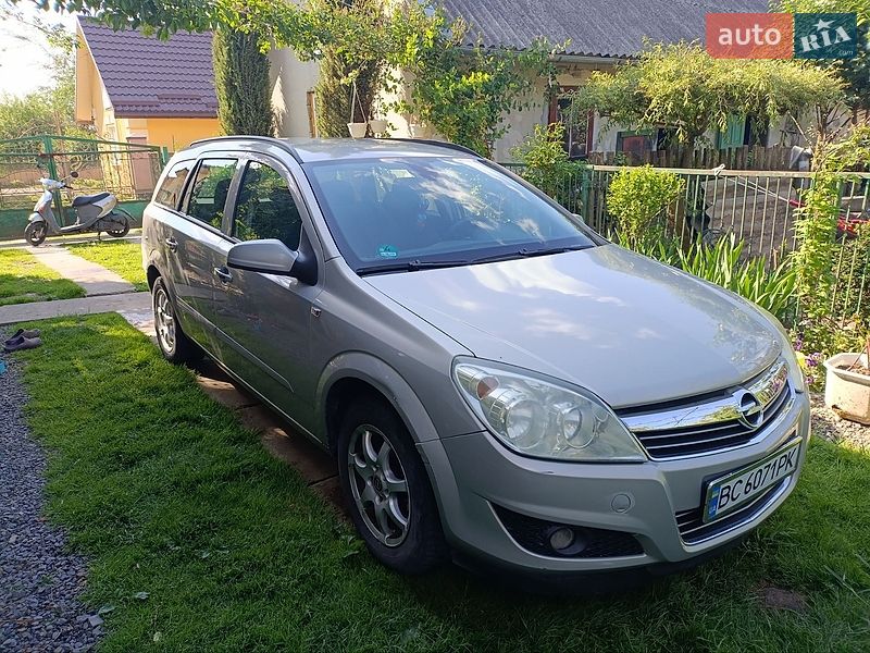 Универсал Opel Astra 2007 в Львове
