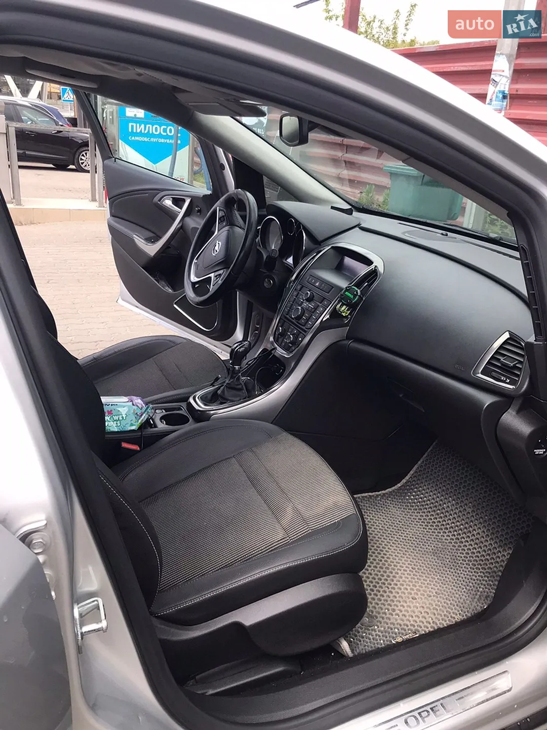 2010 Opel Astra - мініатюра 20