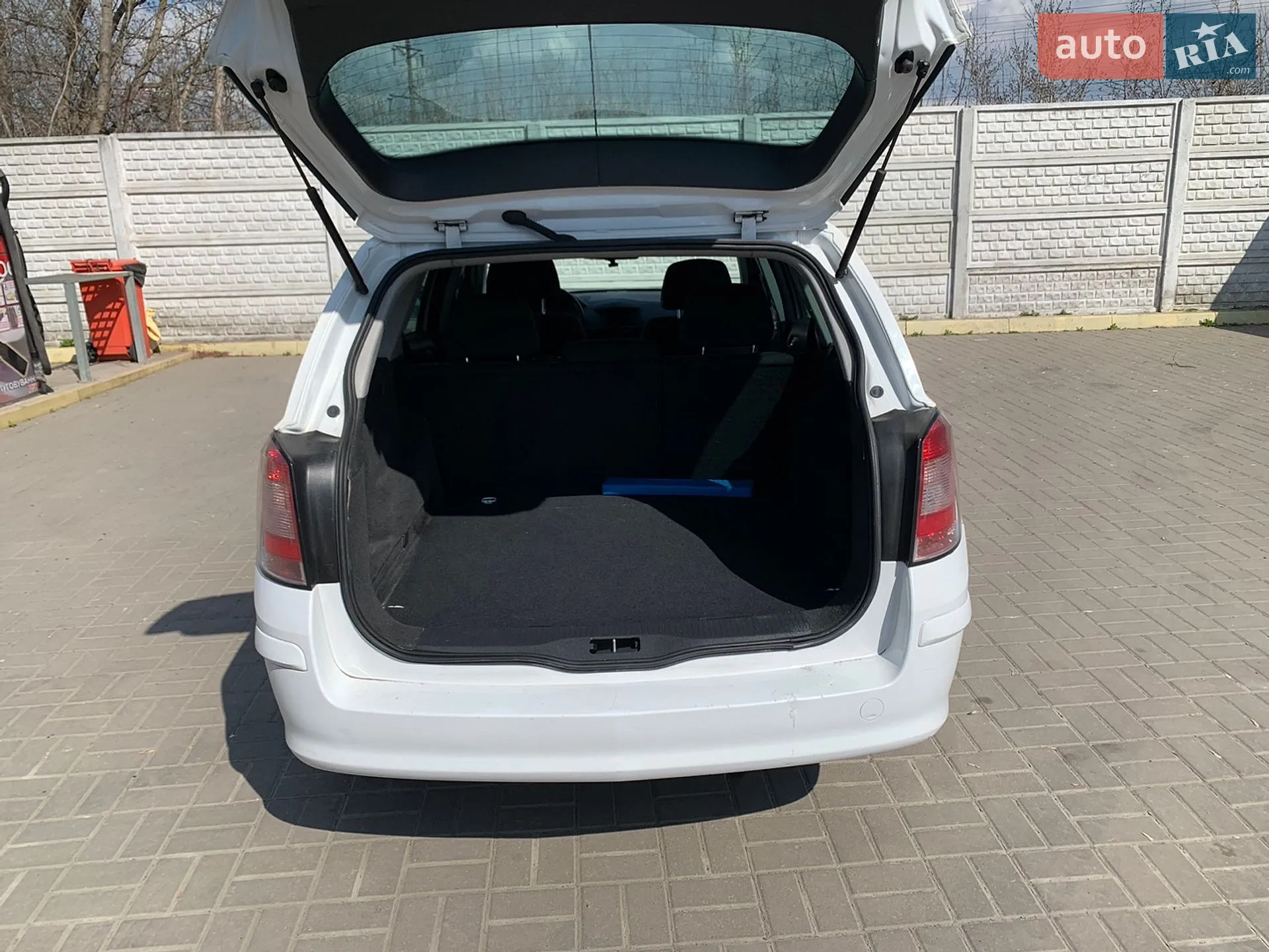 2010 Opel Astra - мініатюра 6