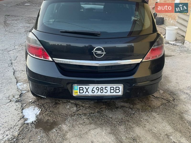 Хэтчбек Opel Astra 2013 в Ровно