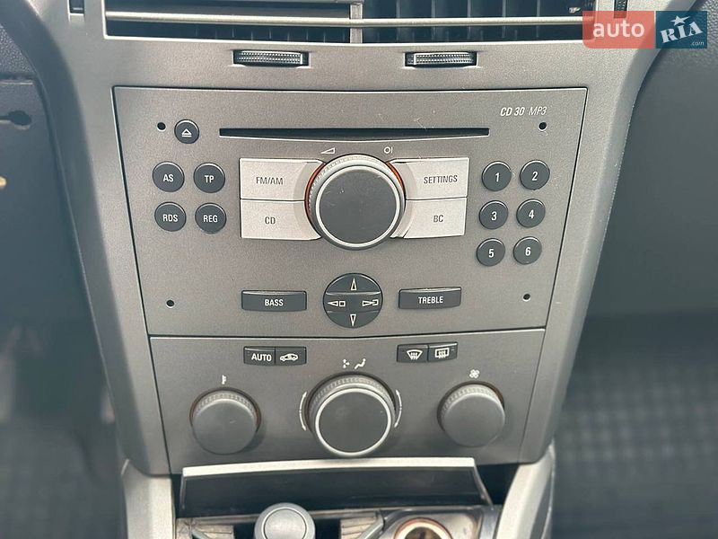 Универсал Opel Astra 2005 в Николаеве