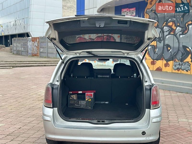 Универсал Opel Astra 2005 в Николаеве