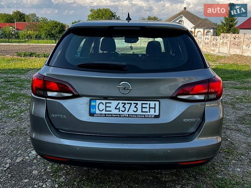 Универсал Opel Astra 2016 в Диновцах
