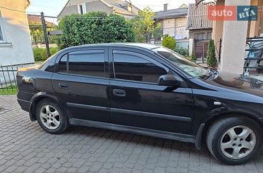 Седан Opel Astra 2003 в Львові