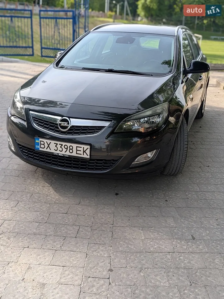 2011 Opel Astra - мініатюра 12