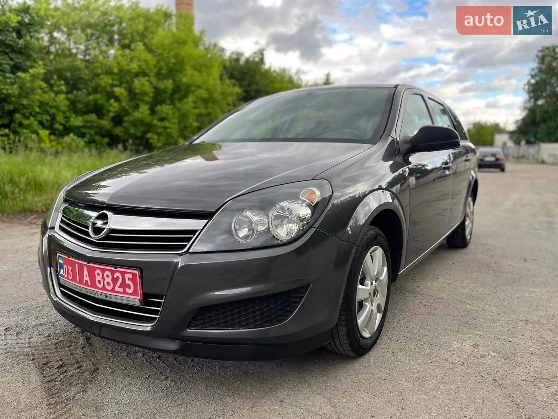 2010 Opel Astra - мініатюра 2