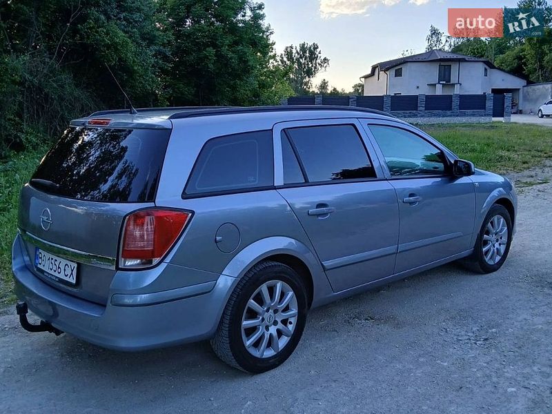 Универсал Opel Astra 2005 в Тернополе