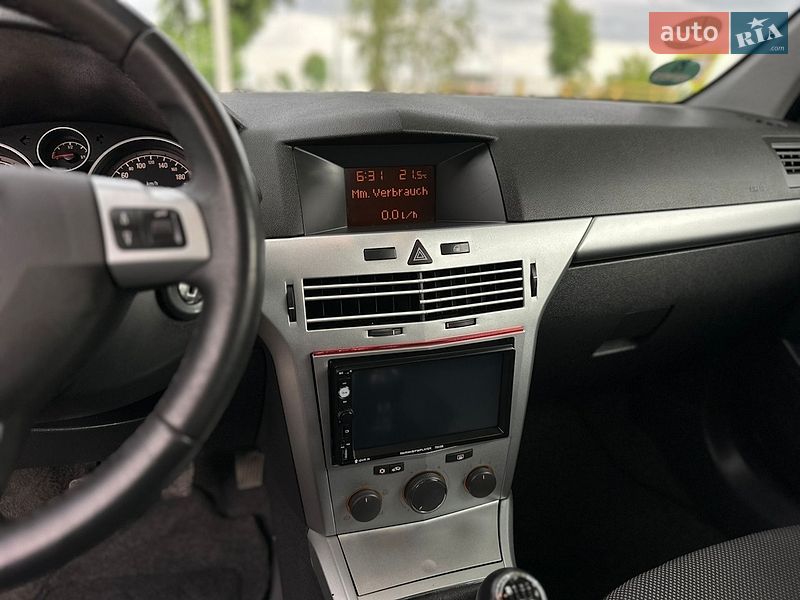 Хэтчбек Opel Astra 2009 в Виннице