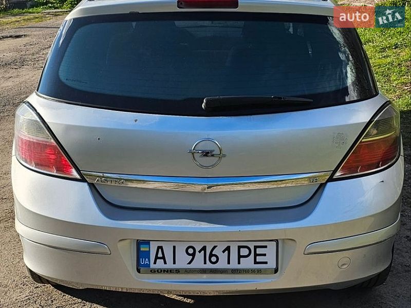 Хэтчбек Opel Astra 2008 в Житомире