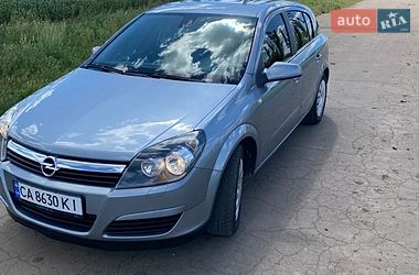 Хэтчбек Opel Astra 2004 в Новоархангельске