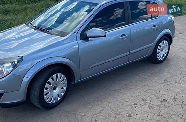 Хэтчбек Opel Astra 2004 в Новоархангельске фото 4 Хэтчбек Opel Astra 2004 в Новоархангельске