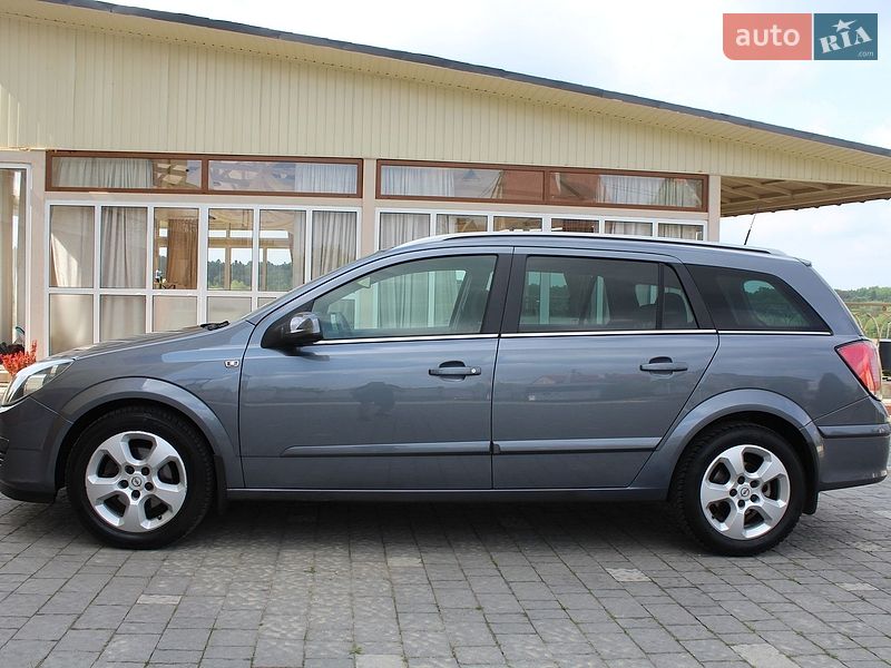 Универсал Opel Astra 2006 в Трускавце