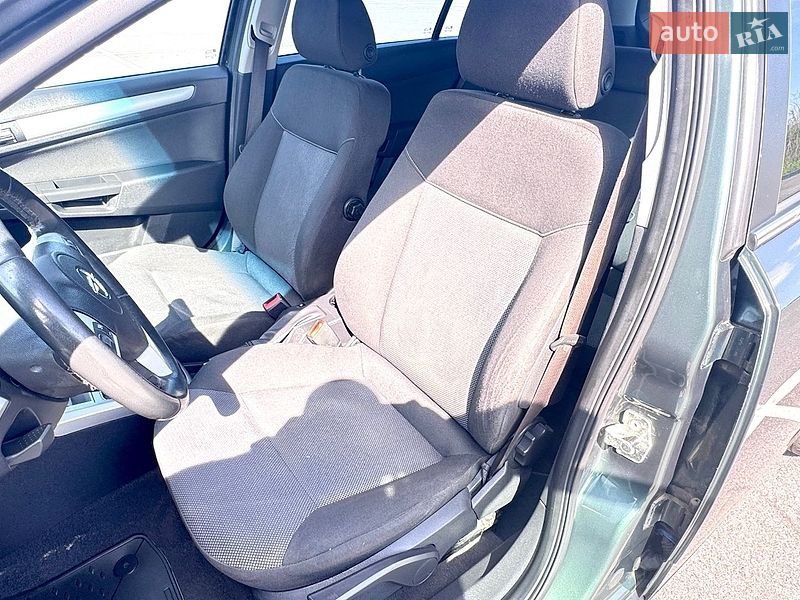 Универсал Opel Astra 2009 в Виннице