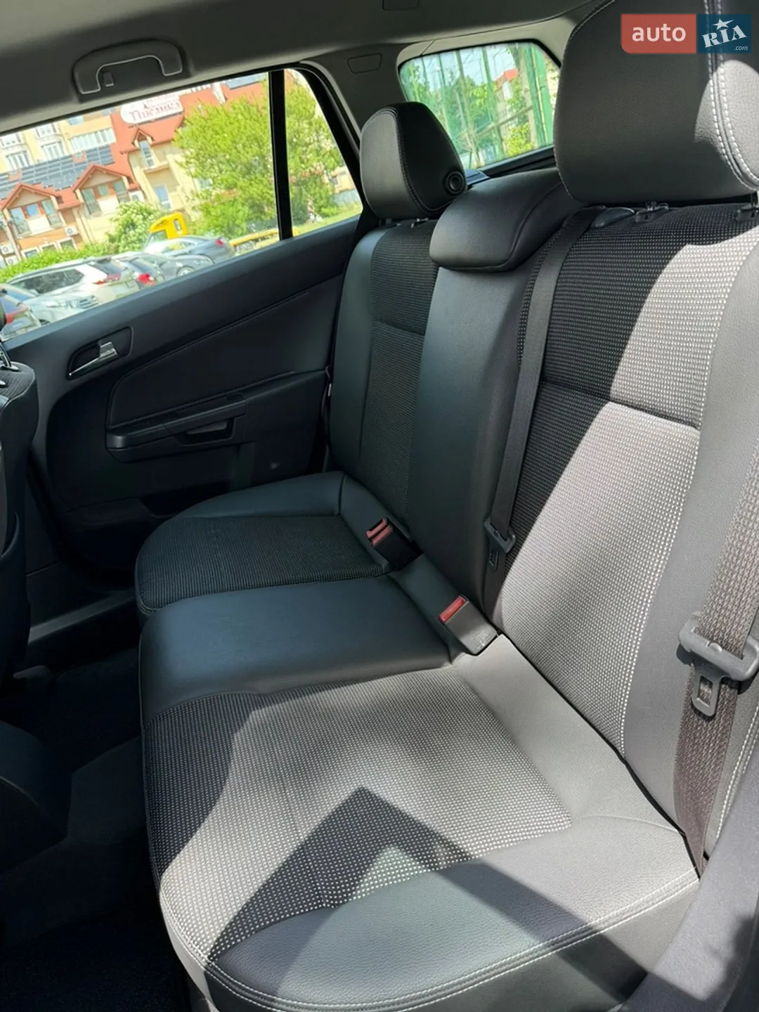 2010 Opel Astra - мініатюра 46