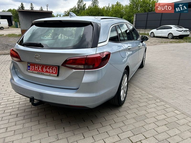 Универсал Opel Astra 2017 в Бродах