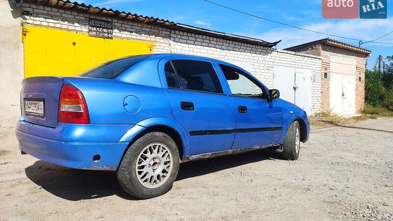 Седан Opel Astra 2000 в Бердичеве