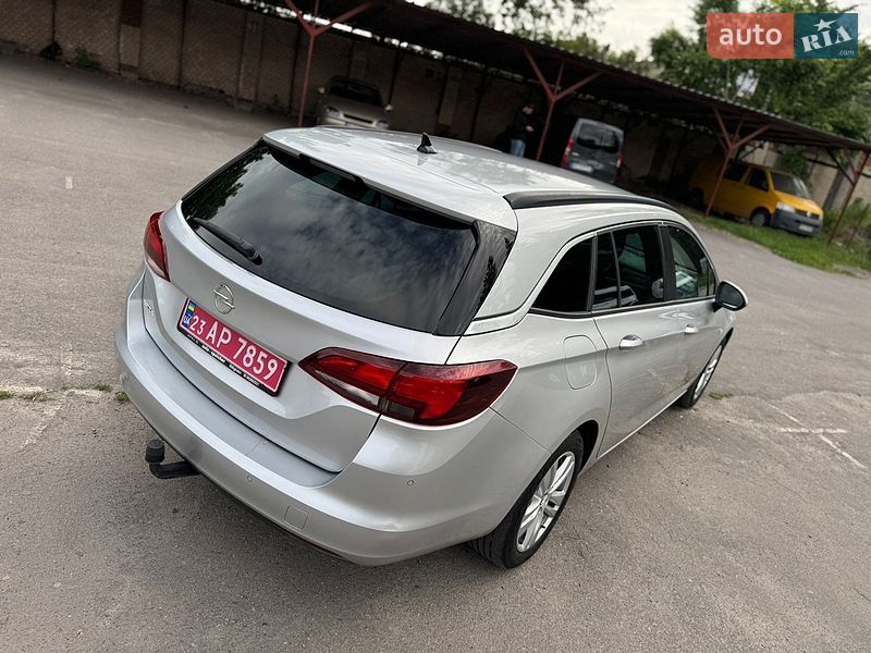 Универсал Opel Astra 2019 в Хмельницком