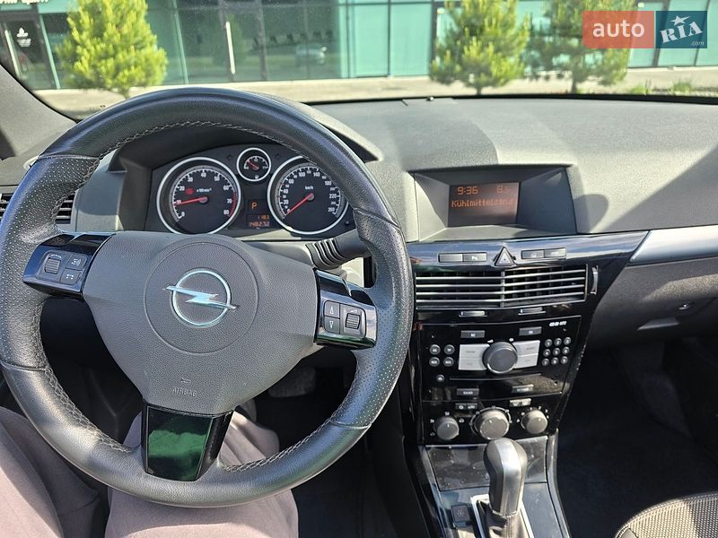 Кабриолет Opel Astra 2008 в Хмельницком