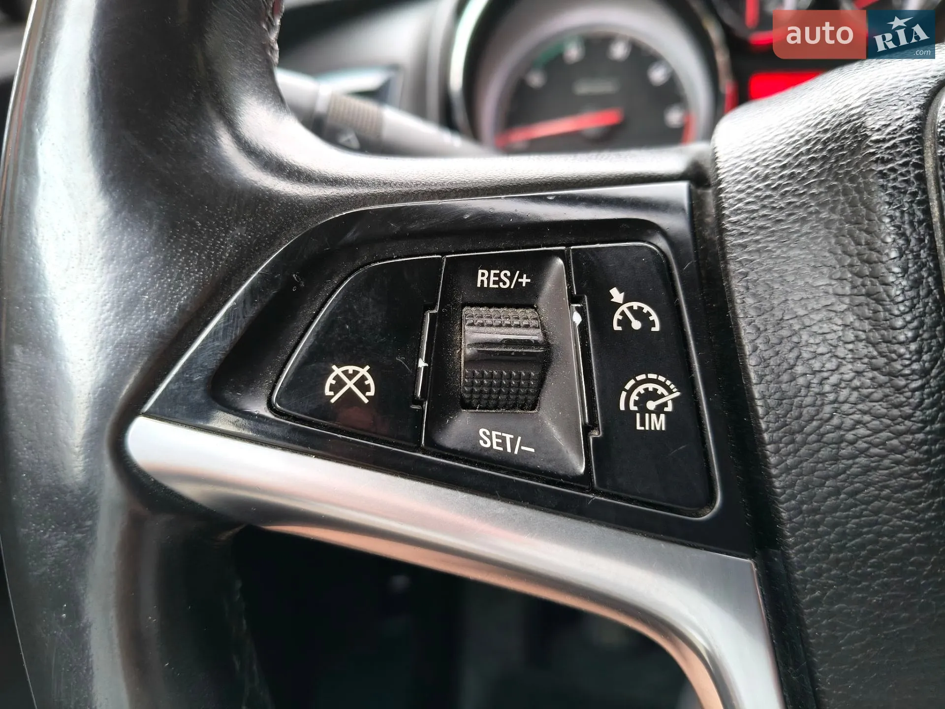 2013 Opel Astra - мініатюра 32
