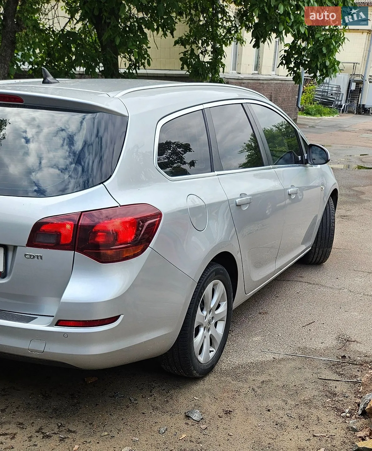 2011 Opel Astra - мініатюра 4