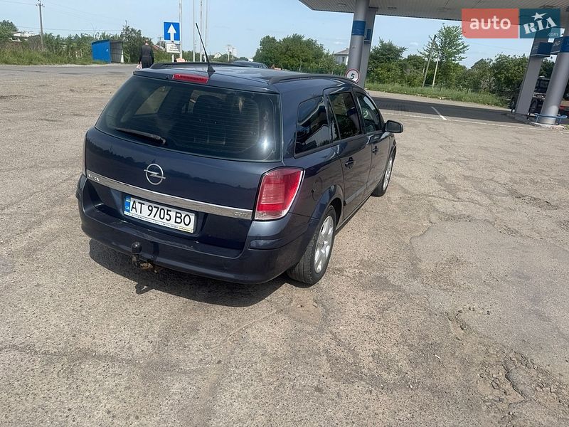 Универсал Opel Astra 2006 в Ивано-Франковске