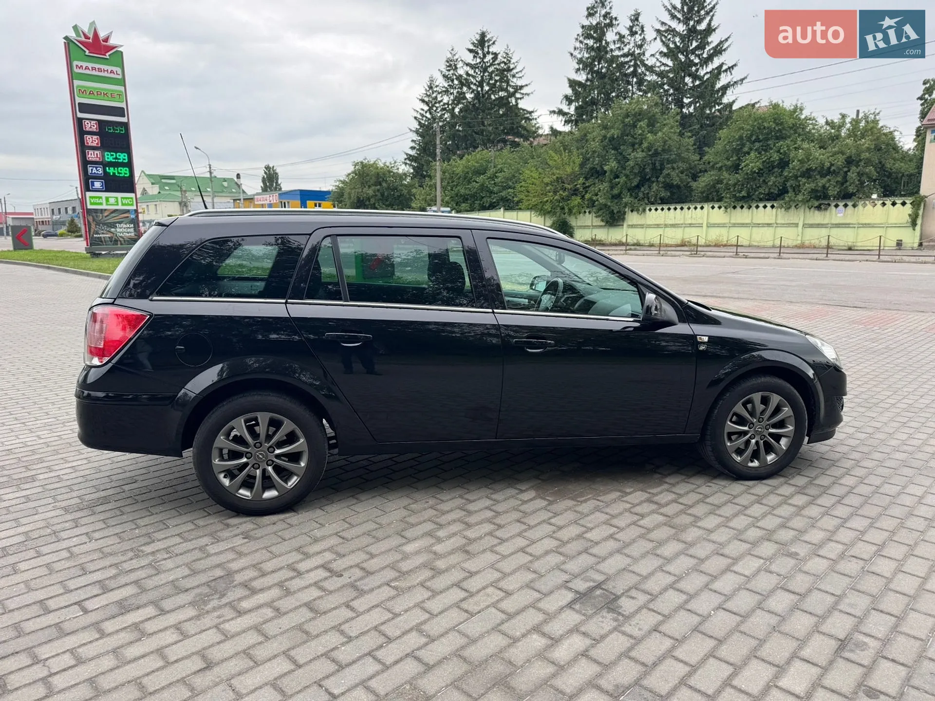2010 Opel Astra - мініатюра 9