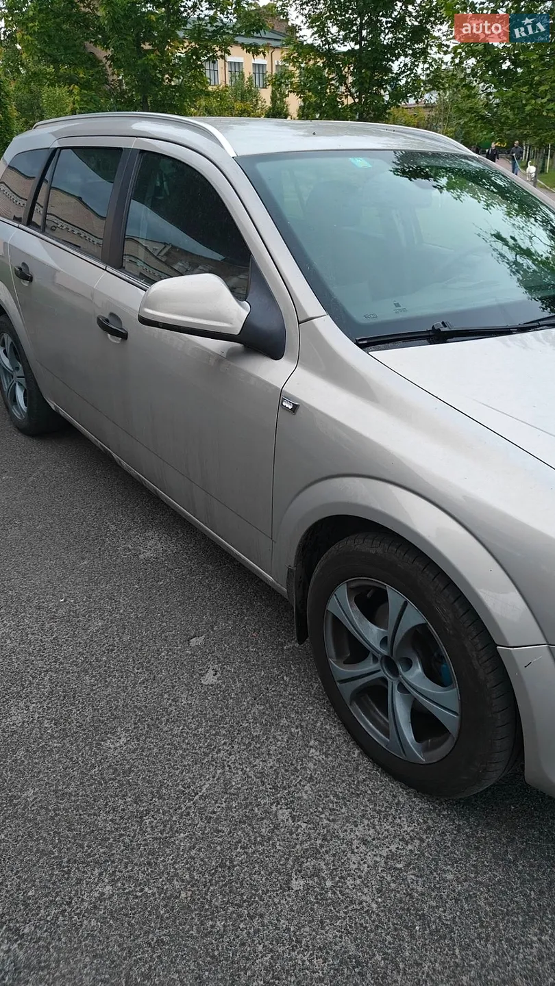 2010 Opel Astra - мініатюра 3