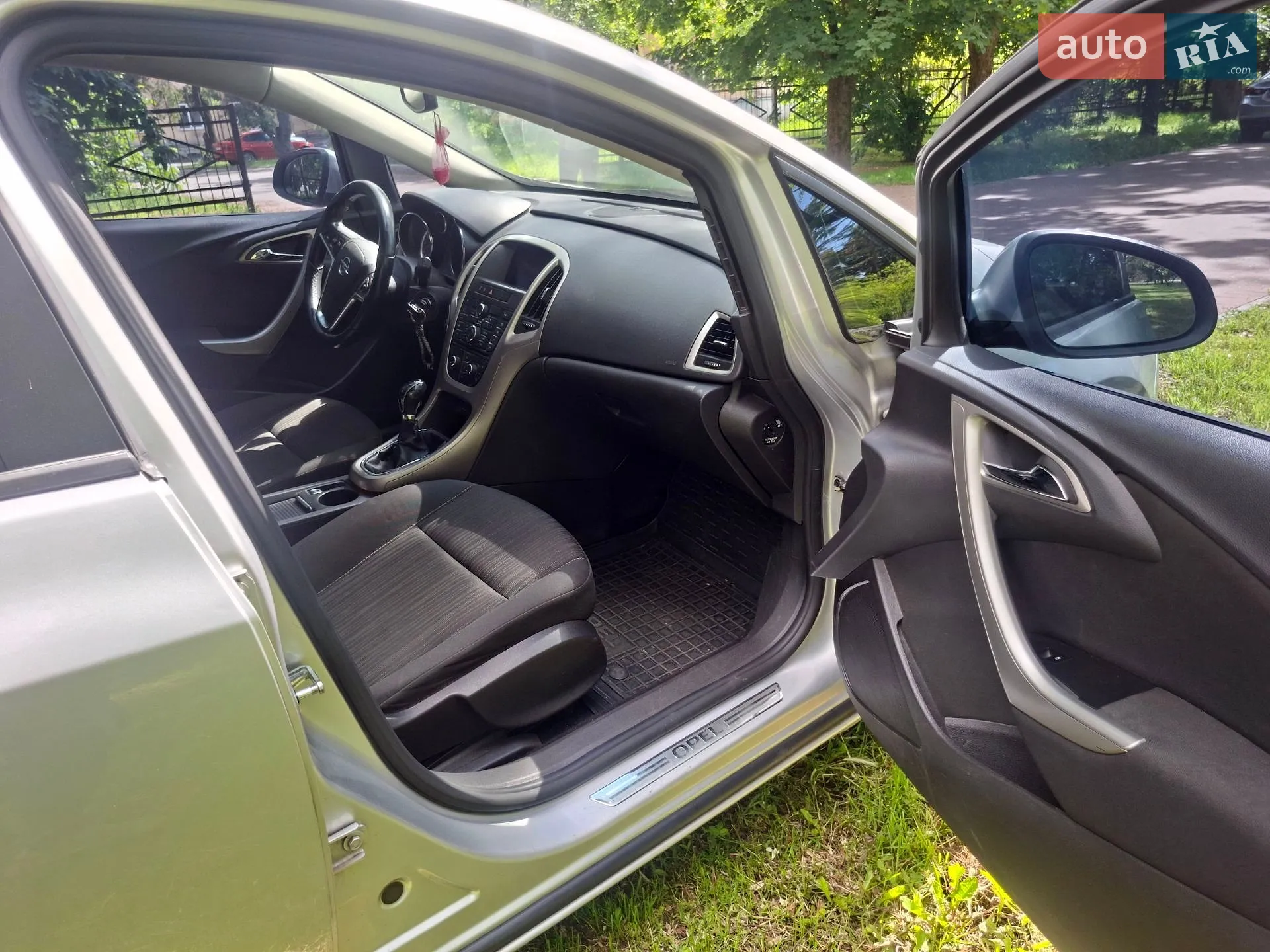 2011 Opel Astra - мініатюра 6