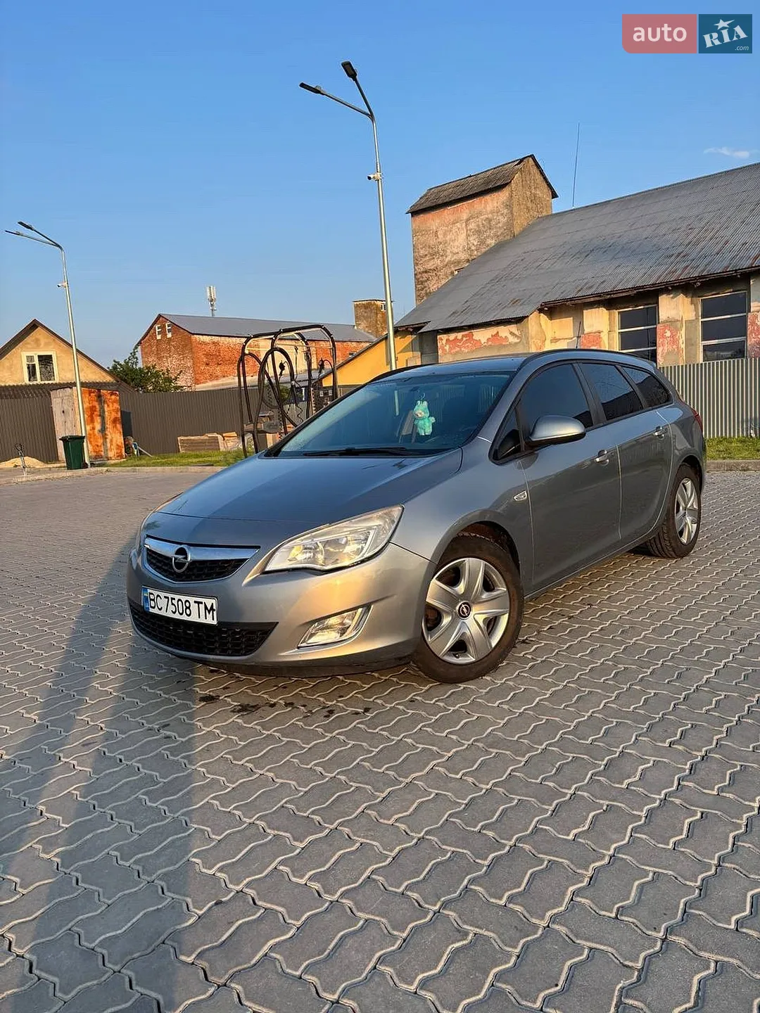 2012 Opel Astra - мініатюра 2
