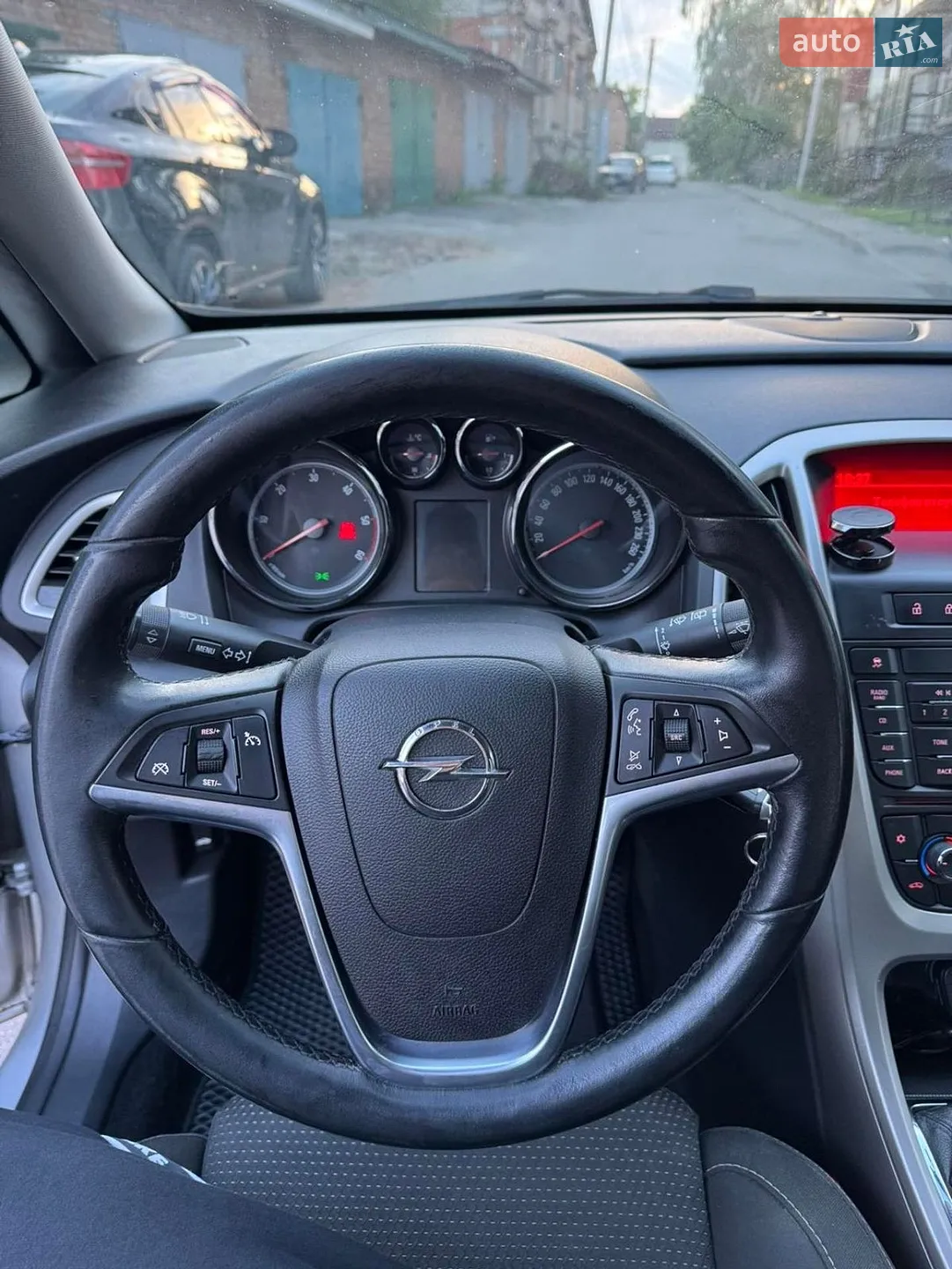 2012 Opel Astra - мініатюра 11