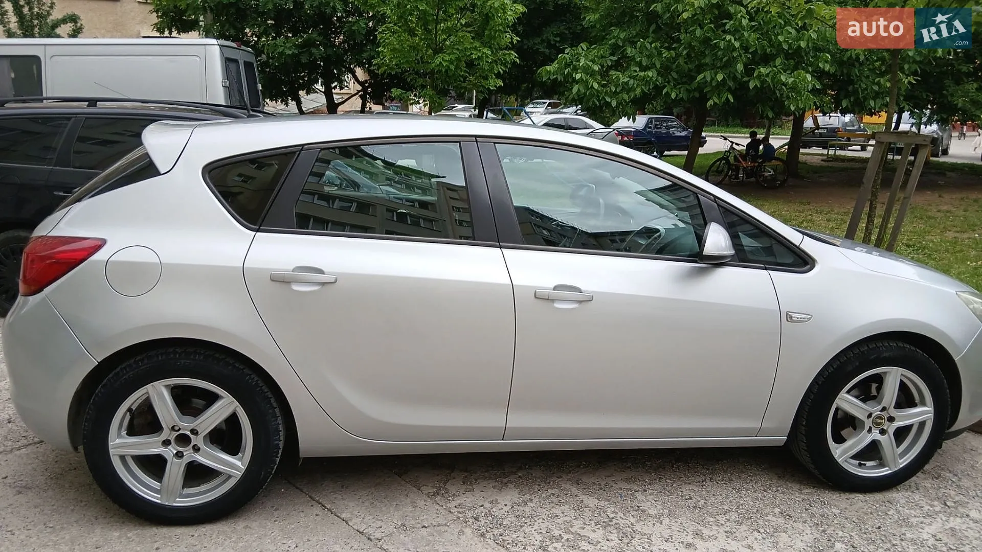 2010 Opel Astra - мініатюра 3