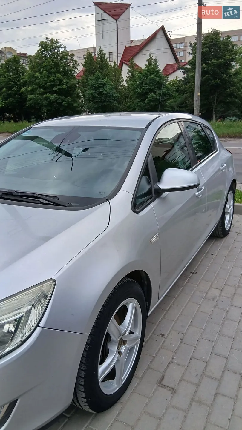 2010 Opel Astra - мініатюра 10