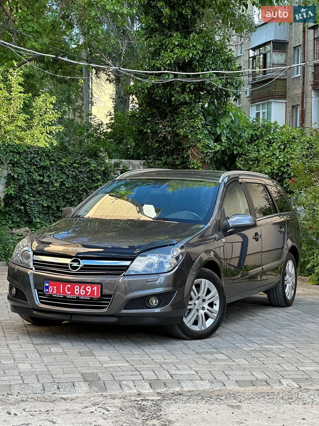 2010 Opel Astra - фото 1
