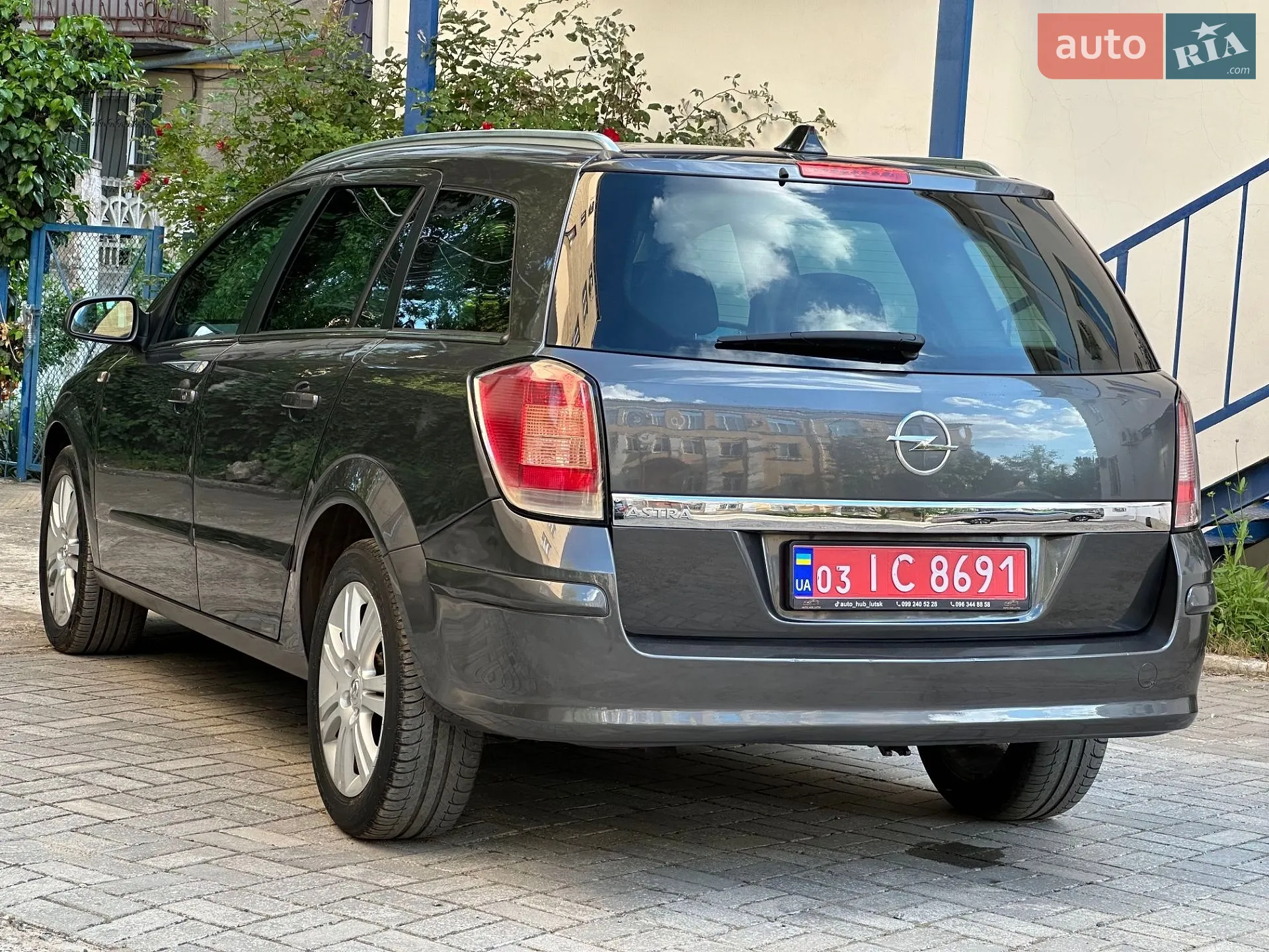 2010 Opel Astra - мініатюра 14