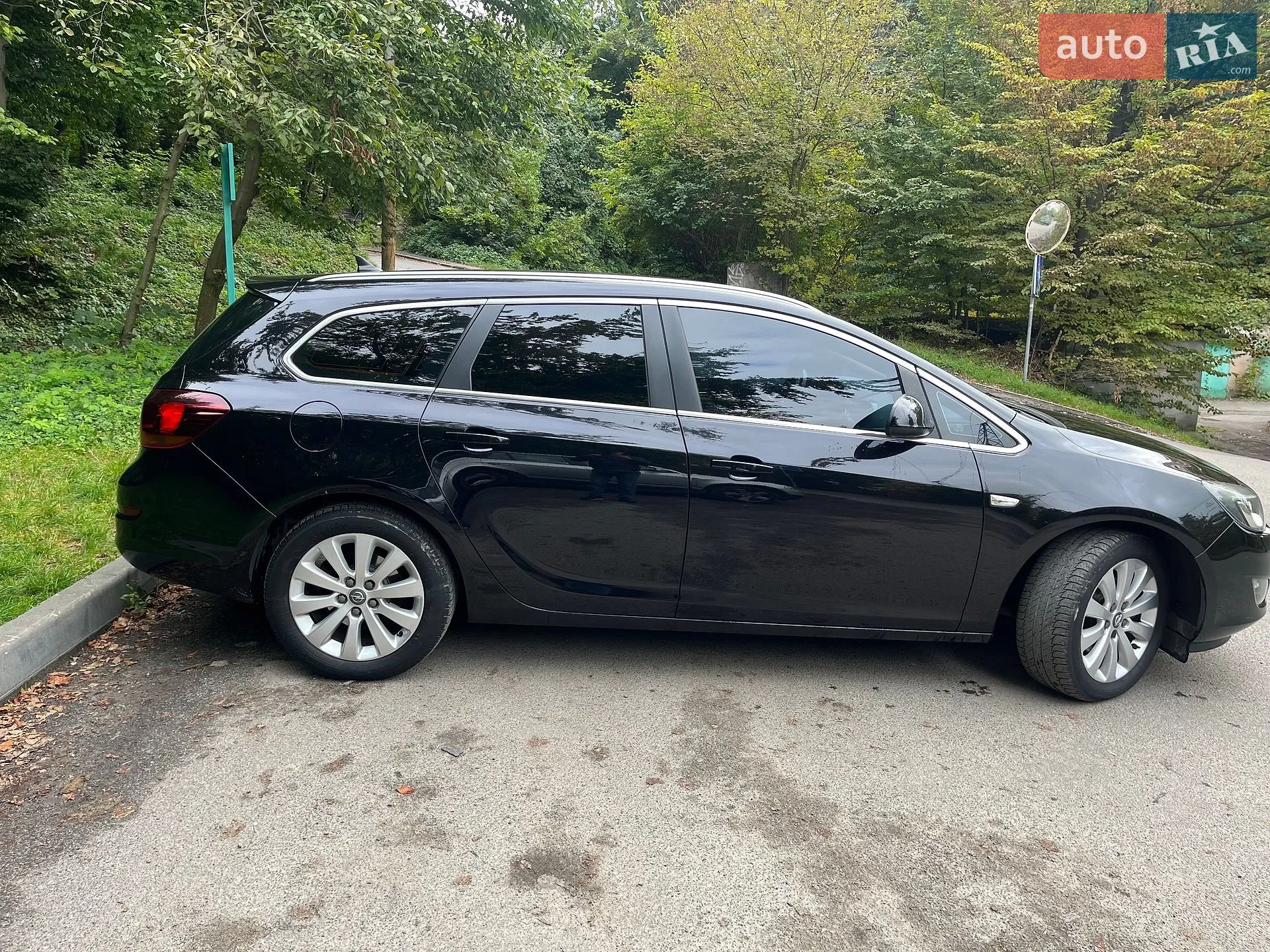 2011 Opel Astra - мініатюра 9