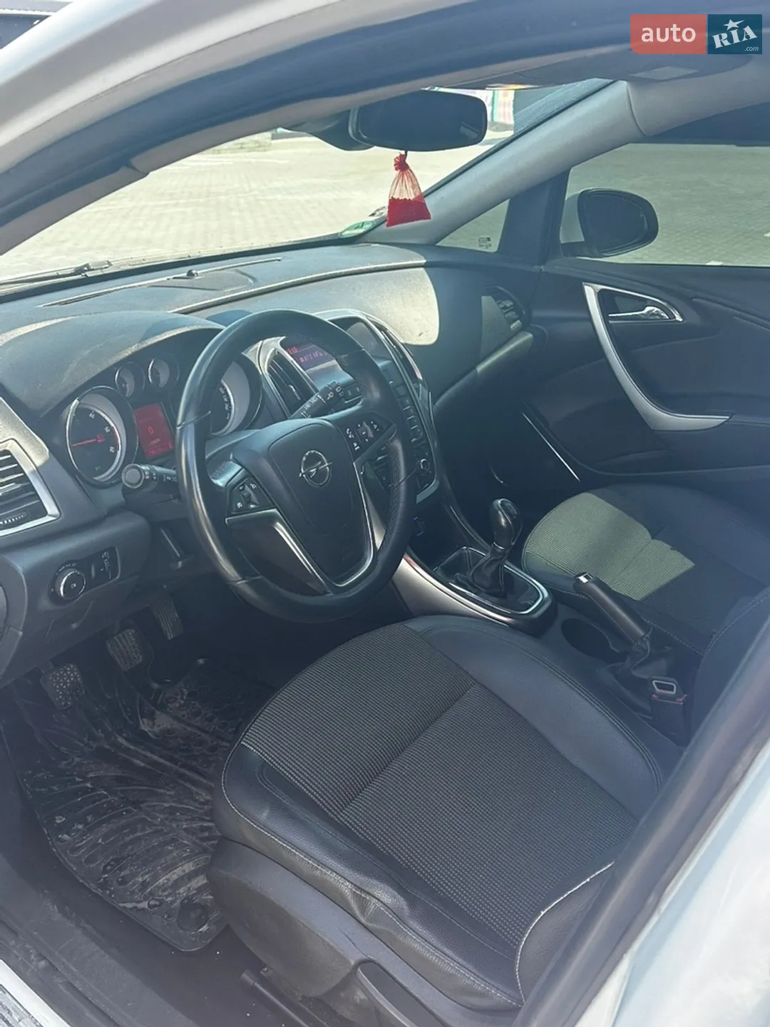 2011 Opel Astra - мініатюра 9