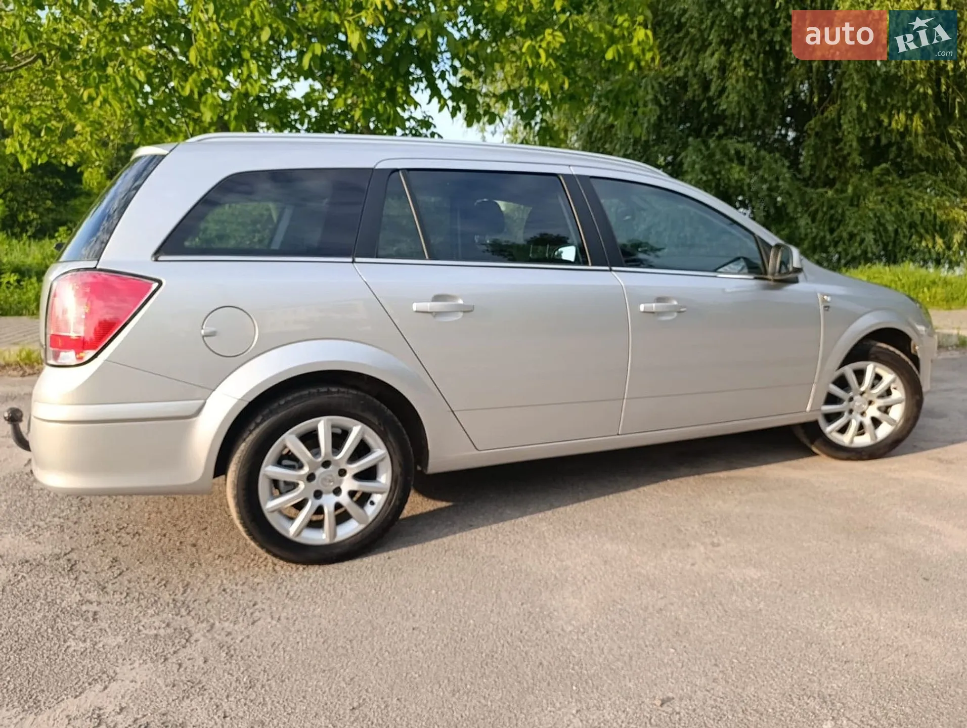 2010 Opel Astra - мініатюра 8