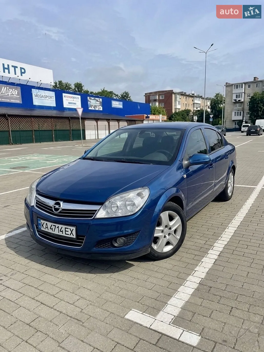 2012 Opel Astra - фото 1